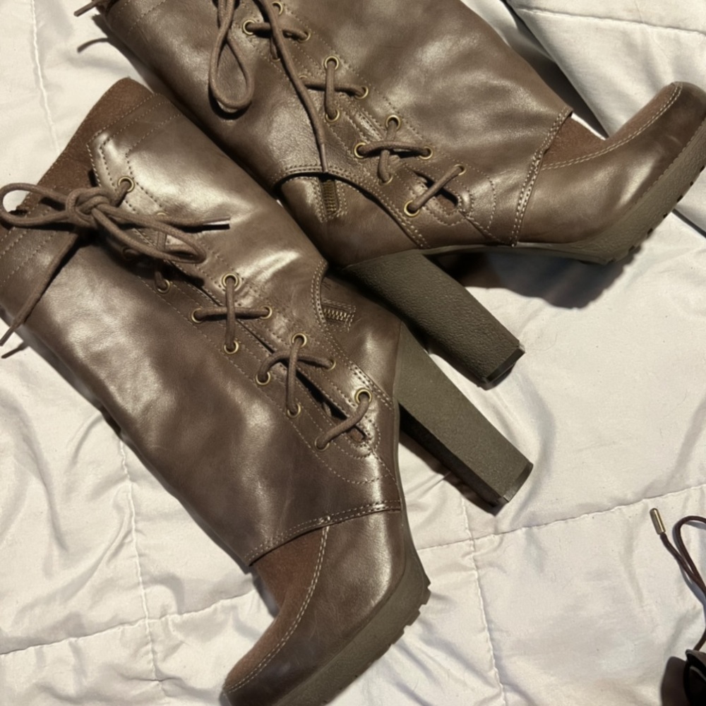 Luxury rebel boots size 7.5